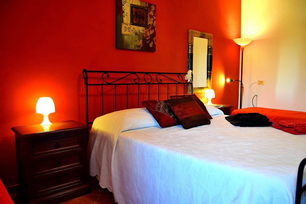 Mi Casa Es Tu Casa 79 Bed & Breakfast Portoscuso Exterior photo